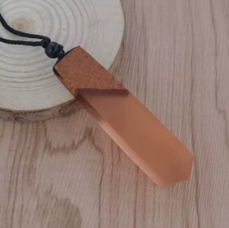 gold resin necklace
