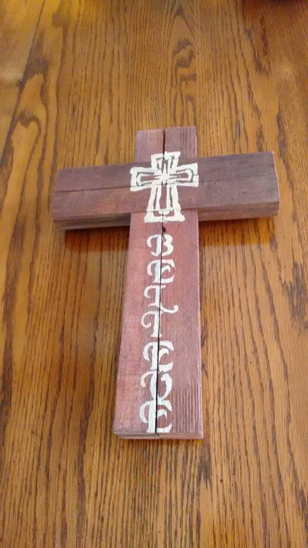 Believe vertical pallet sign
