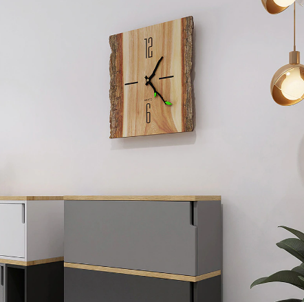split log clock hanging-side view