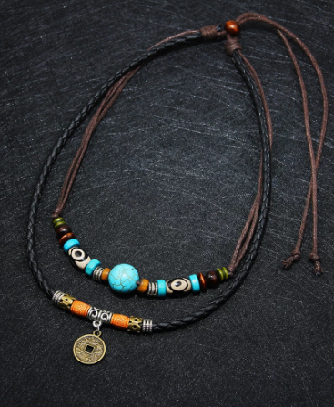 retro necklace with rope chain