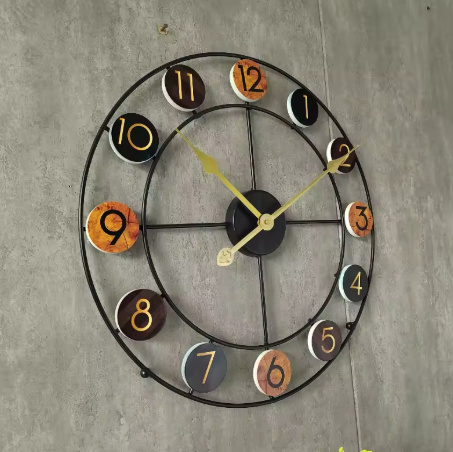round wood chip clock