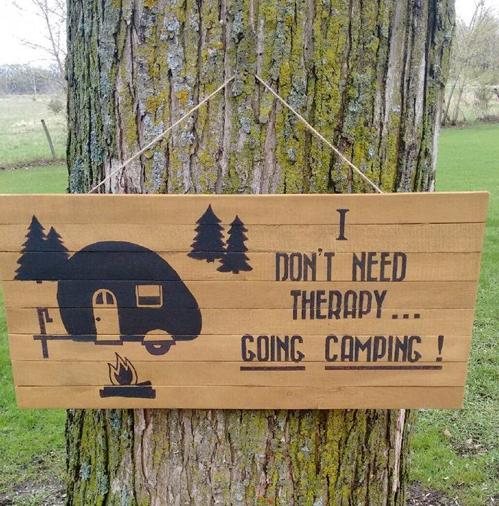 pallet wood camping sign