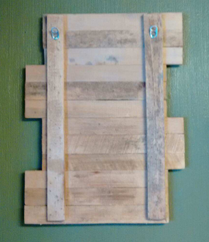 Family Pallet wood sign-back view