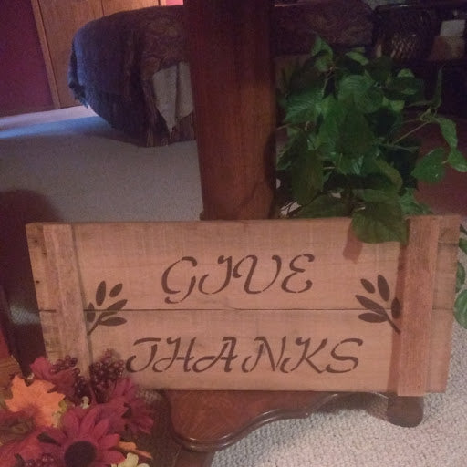 give thanks pallet sign