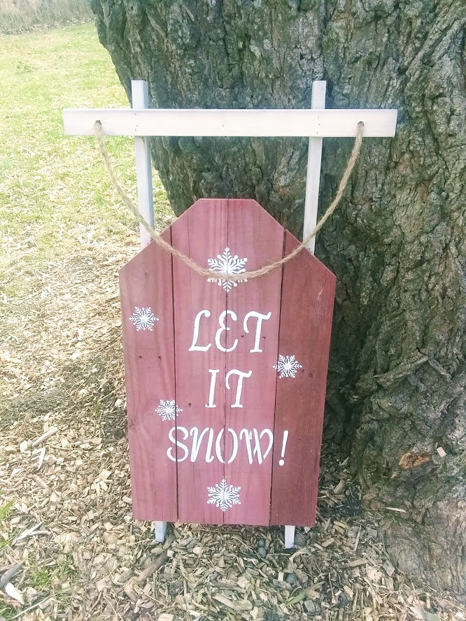 Let it snow pallet sign -tree-orig