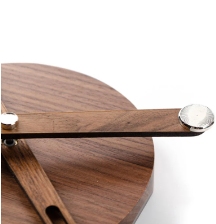 wood gear clock-close up